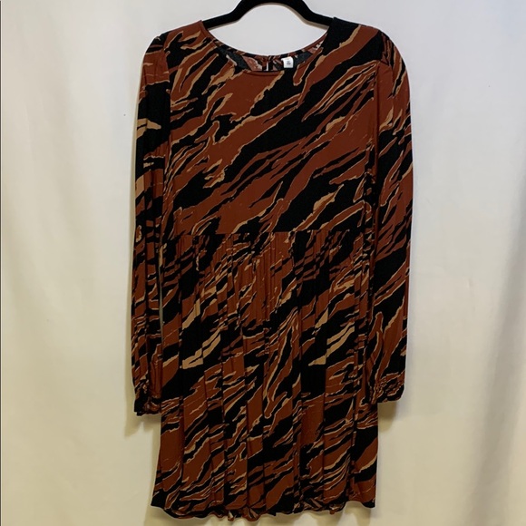 bp Dresses & Skirts - BP Brown and Black Long Sleeve Dress